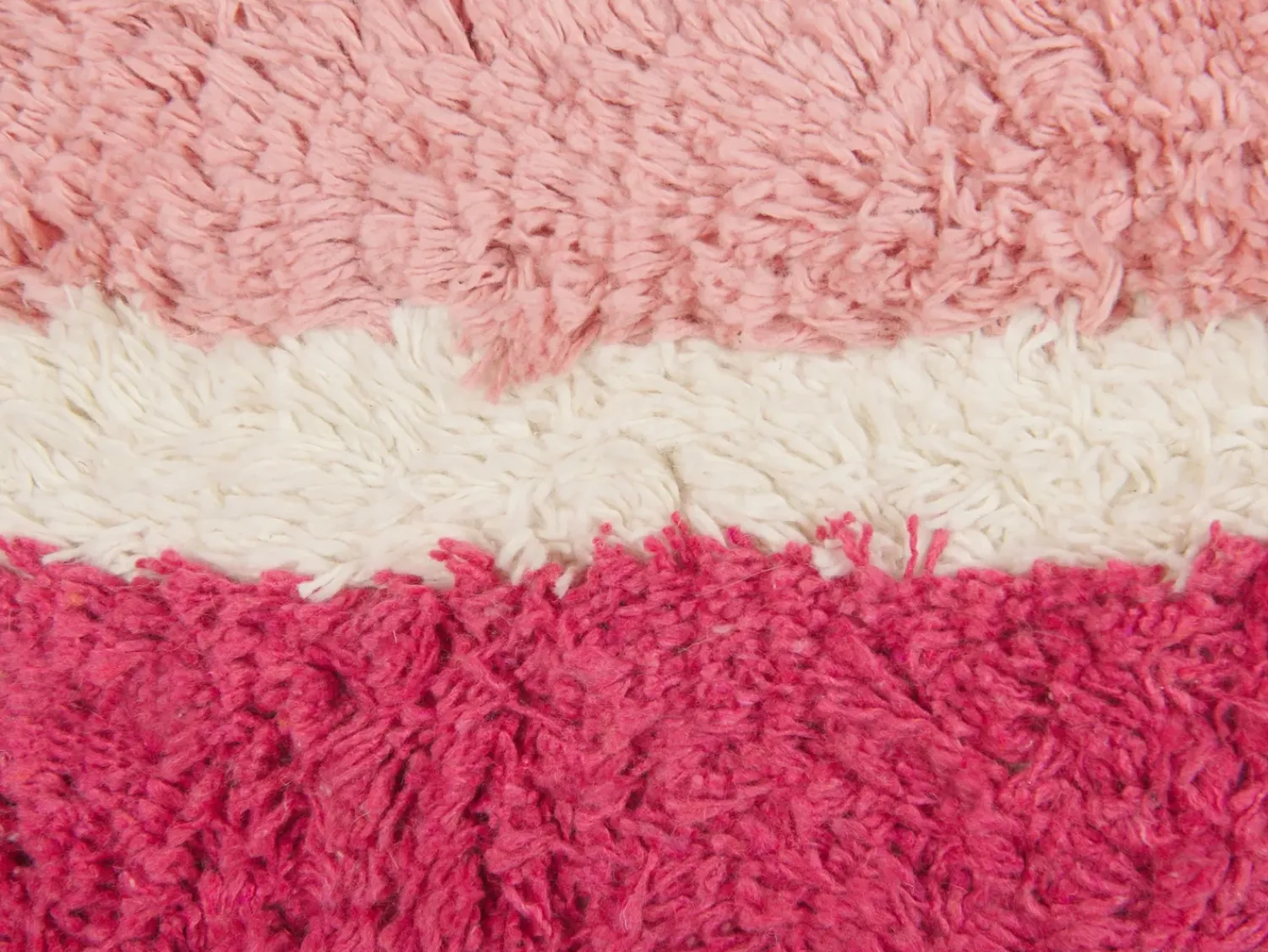 New Beliani Set di 2 cuscini BISTORTA Cotone 45 x 45 cm Rosa Trama geometrica Bianco Rosa