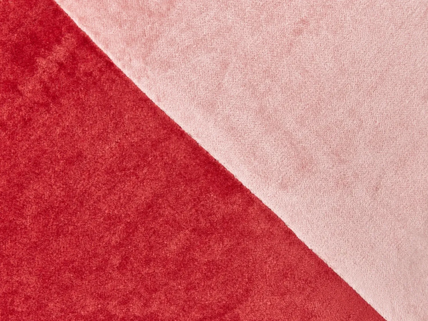 Beliani Set di 2 cuscini BORONIA Cotone 45 x 45 cm Rosso Modello natalizio Rosa Rosso
