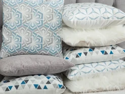 Beliani Set di 2 cuscini CLEOME 45 x 45 cm Bianco Grigio Blu Trama geometrica Bianco Blu Grigio Multicolore