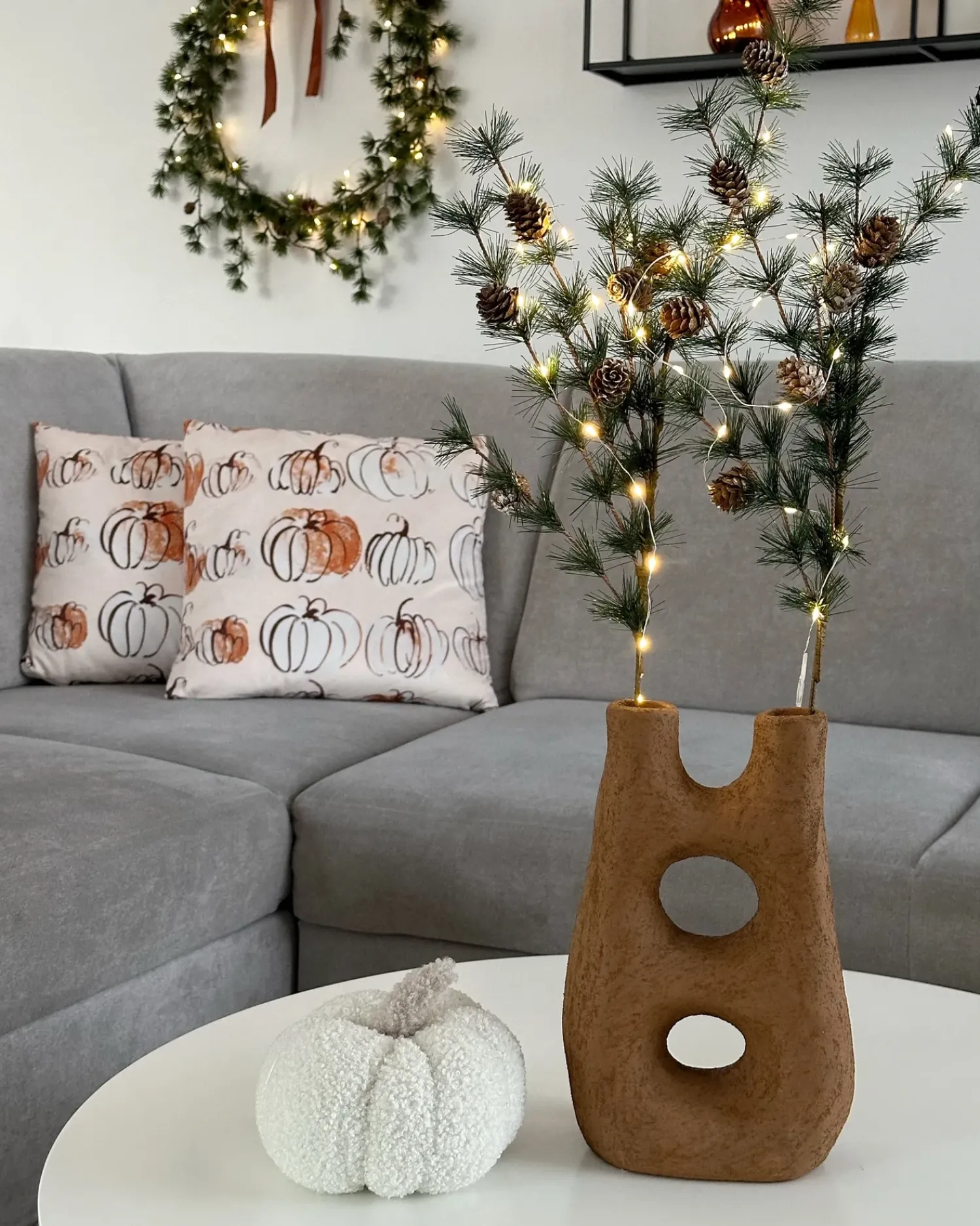 New Beliani Set di 2 cuscini CUCURBITA Velluto 45 x 45 cm Beige Trama di piante Arancione Bianco Beige