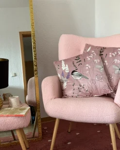 Outlet Beliani Set di 2 cuscini CYCLAMEN Velluto 45 x 45 cm Rosa pastello Trama floreale Bianco Grigio Rosa