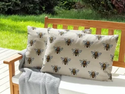 Beliani Set di 2 cuscini da esterno CANNETO Trama animale Beige Beige Giallo Nero