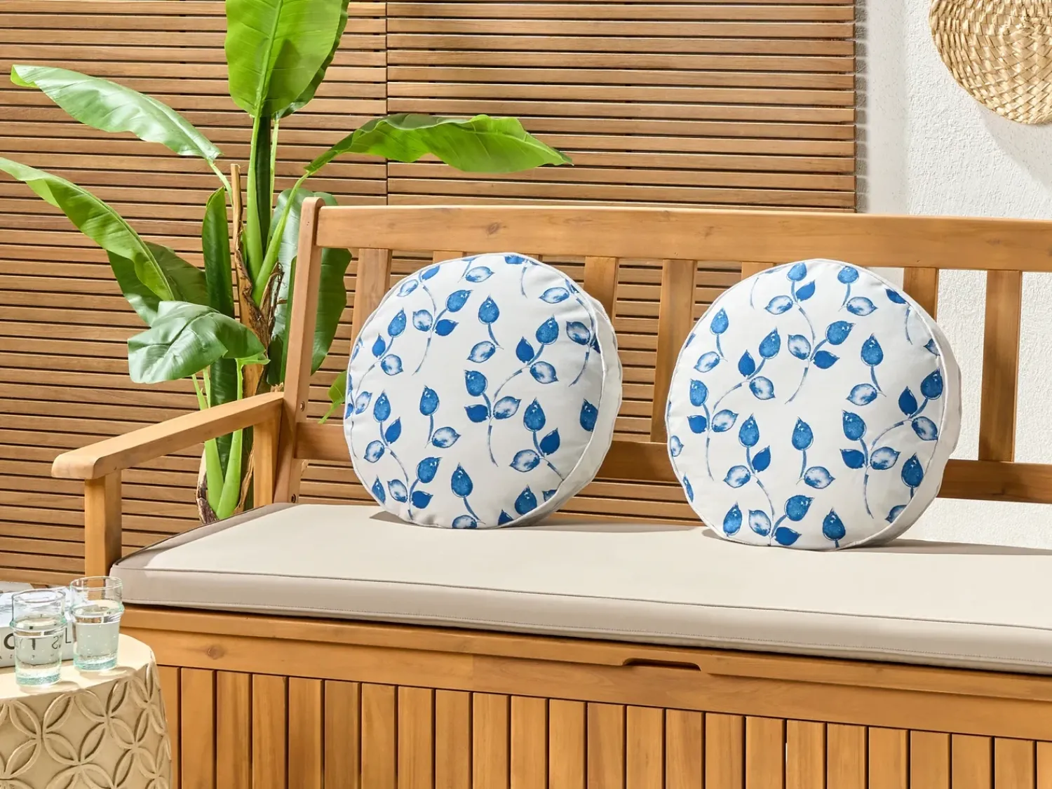 Discount Beliani Set di 2 cuscini da esterno TORBORA Trama di piante Bianco Blu