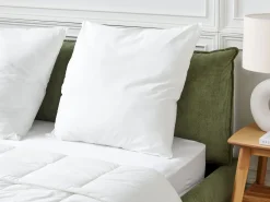 Sale Beliani Set di 2 cuscini da letto TRIGLAV Basso Poliestere 80 x 80 cm Bianco