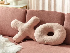 Outlet Beliani Set di 2 cuscini HESPERIS Bouclé pastello Tinta unita Rosa