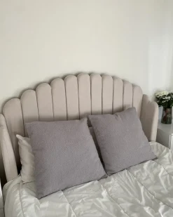Discount Beliani Set di 2 cuscini LEUZEA Bouclé 45 x 45 cm Tinta unita Grigio