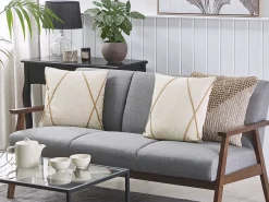 Beliani Set di 2 cuscini LICUALA 45 x 45 cm Trama geometrica Beige