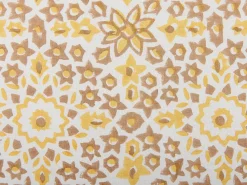 Beliani Set di 2 cuscini LYCROIS Cotone 45 x 45 cm Giallo Trama floreale Bianco Giallo Marrone