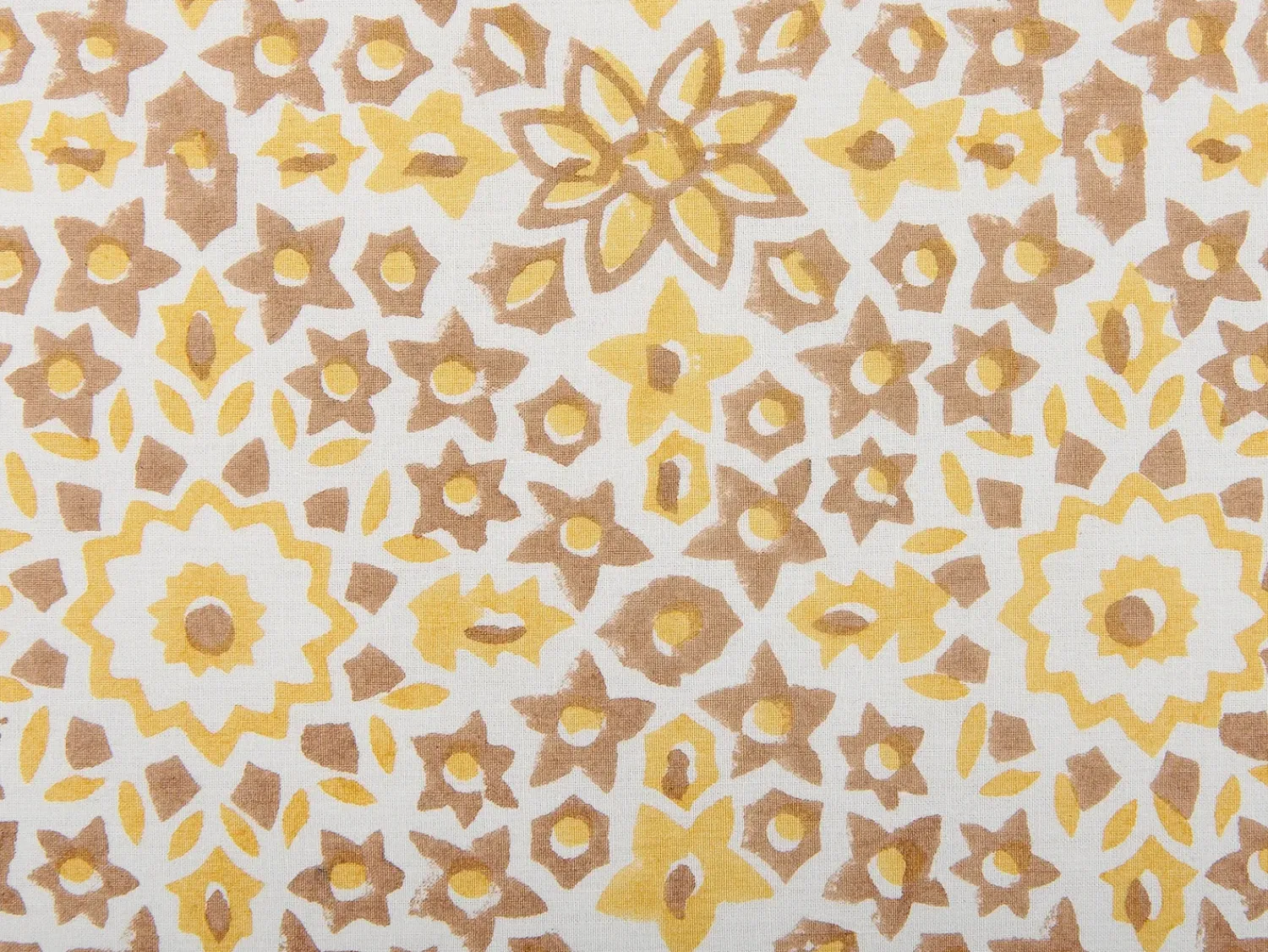 Beliani Set di 2 cuscini LYCROIS Cotone 45 x 45 cm Giallo Trama floreale Bianco Giallo Marrone
