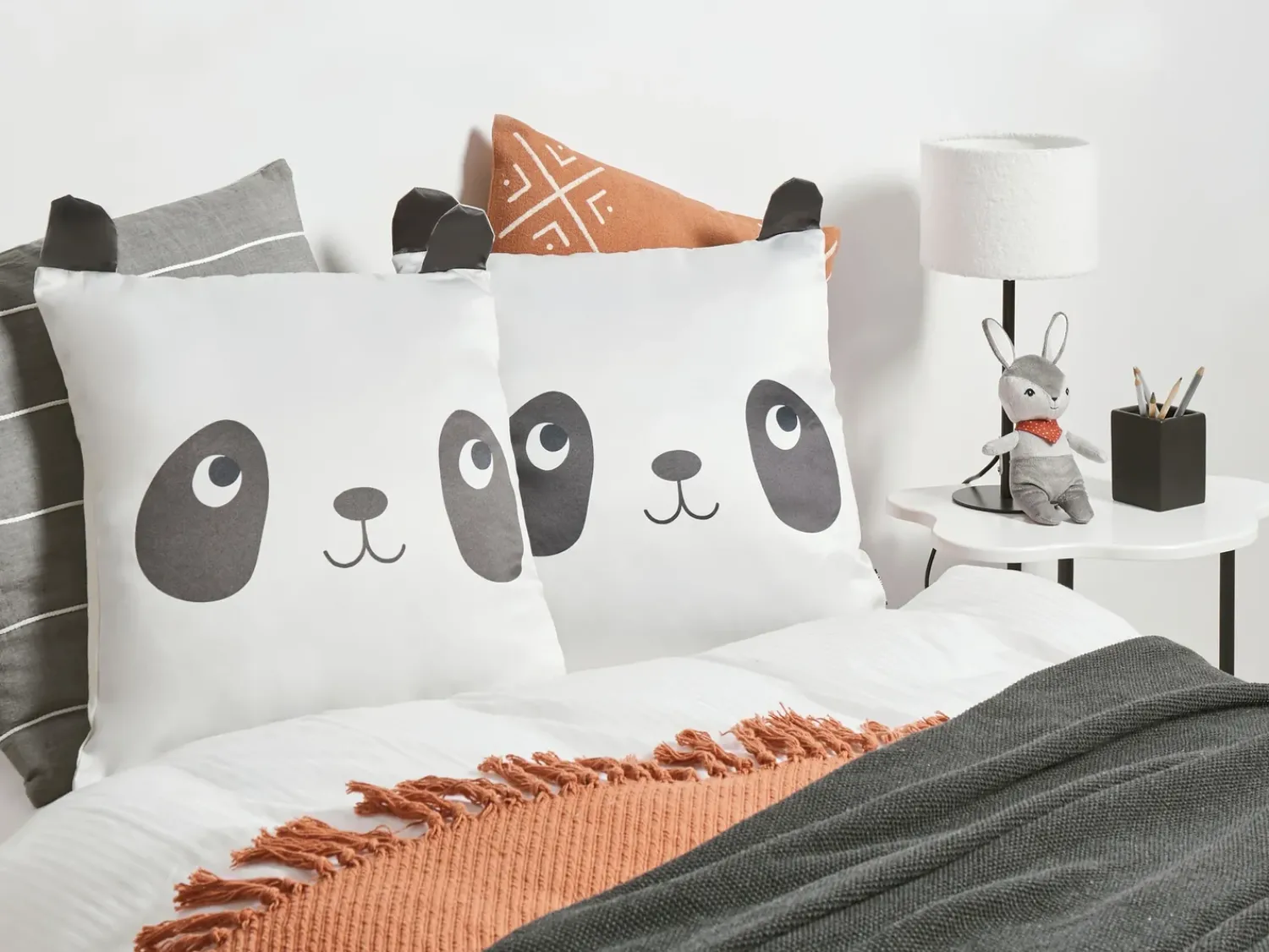 Outlet Beliani Set di 2 cuscini PANDAPAW Cotone 45 x 45 cm Bianco Bianco Nero
