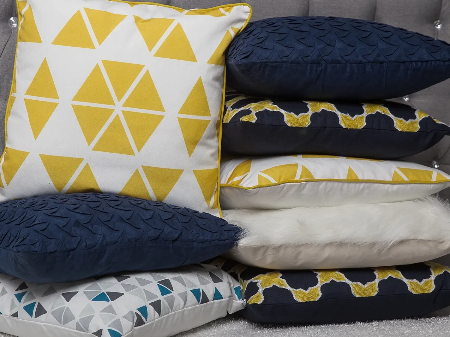 Sale Beliani Set di 2 cuscini PANSY 45 x 45 cm Giallo Trama geometrica Bianco Giallo