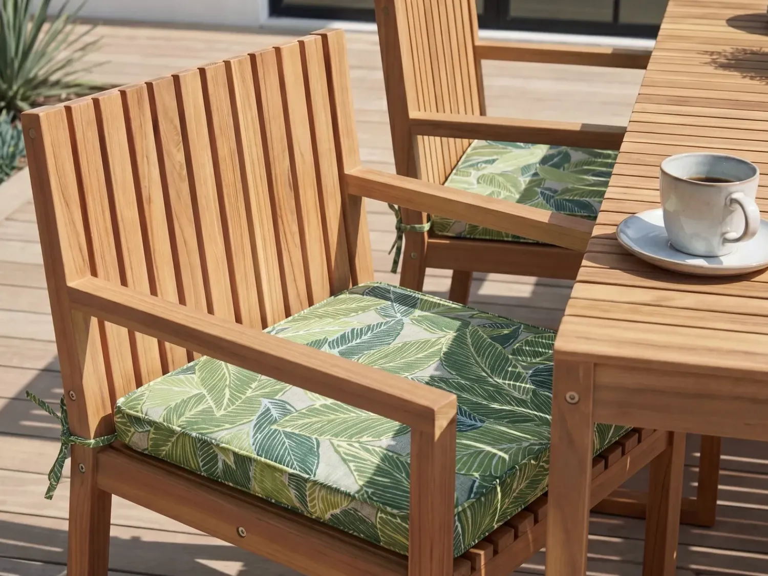 Outlet Beliani Set di 8 cuscini per sedie SASSARI 46 x 46 cm Verde chiaro Beige Verde