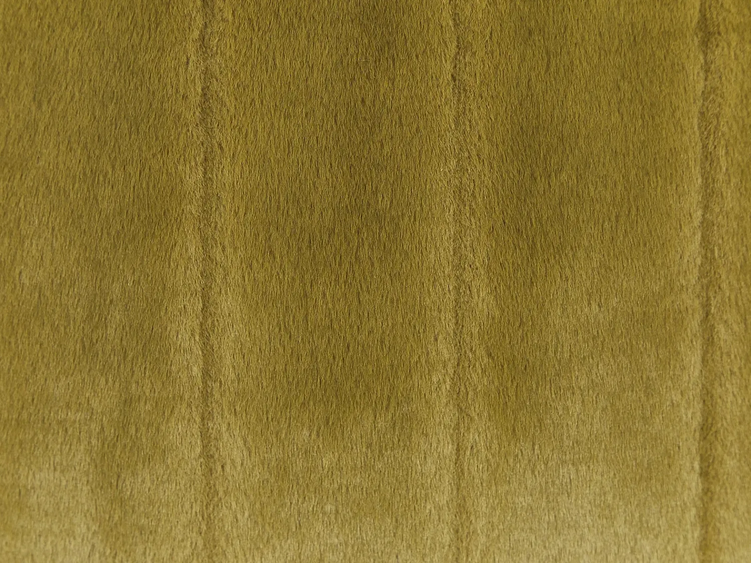 Beliani Set di 2 cuscini PUMILA Finta pelliccia 45 x 45 cm oliva A strisce Verde
