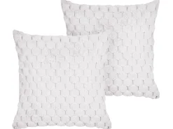Beliani Set di 2 cuscini PURSLANE Finta pelliccia 43 x 43 cm Trama geometrica Bianco
