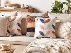 Outlet Beliani Set di 2 cuscini QUINOA Velluto 45 x 45 cm Multicolore Trama di piante Bianco Multicolore