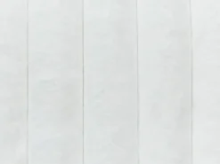 Online Beliani Set di 2 cuscini RAKYA Finta pelliccia 45 x 45 cm A strisce Bianco