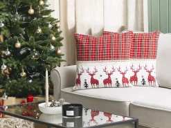 Clearance Beliani Set di 2 cuscini ROBBIE 45 x 45 cm Rosso Modello natalizio Bianco Rosso