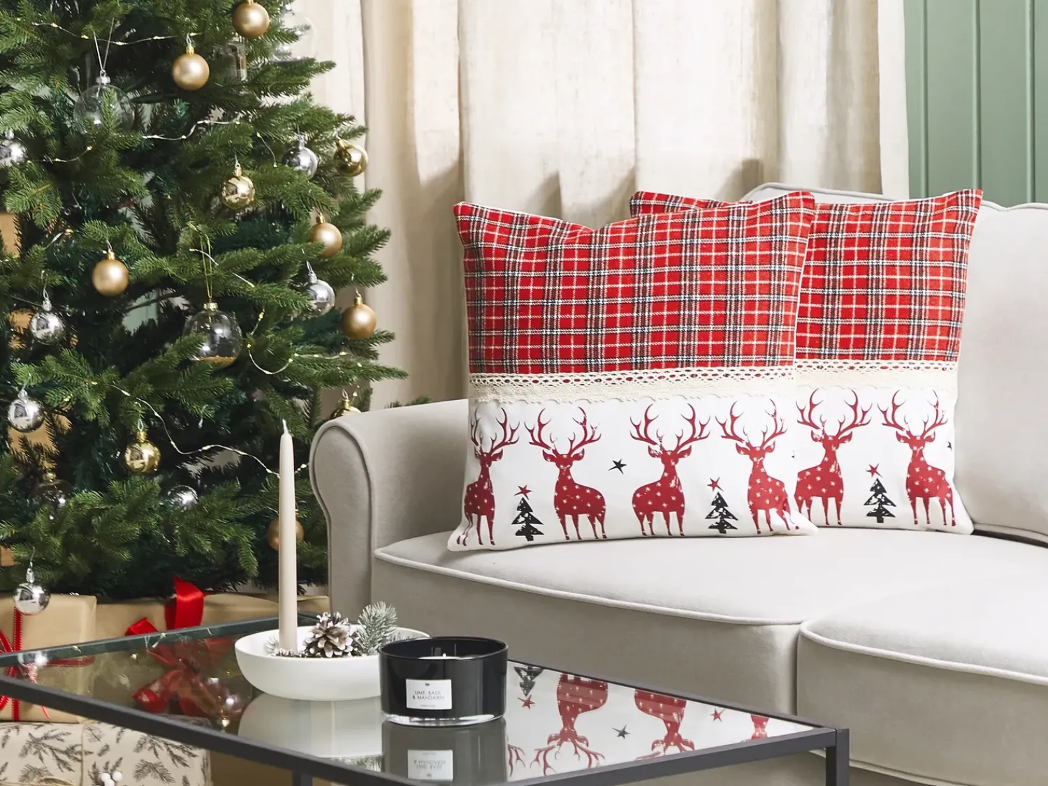Clearance Beliani Set di 2 cuscini ROBBIE 45 x 45 cm Rosso Modello natalizio Bianco Rosso