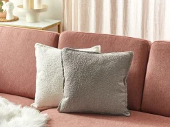 Sale Beliani Set di 2 cuscini SENECIA Bouclé 45 x 45 cm Tinta unita Beige