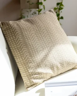 Outlet Beliani Set di 2 cuscini SENECIO Cotone 45 x 45 cm Beige Trama geometrica Bianco Beige