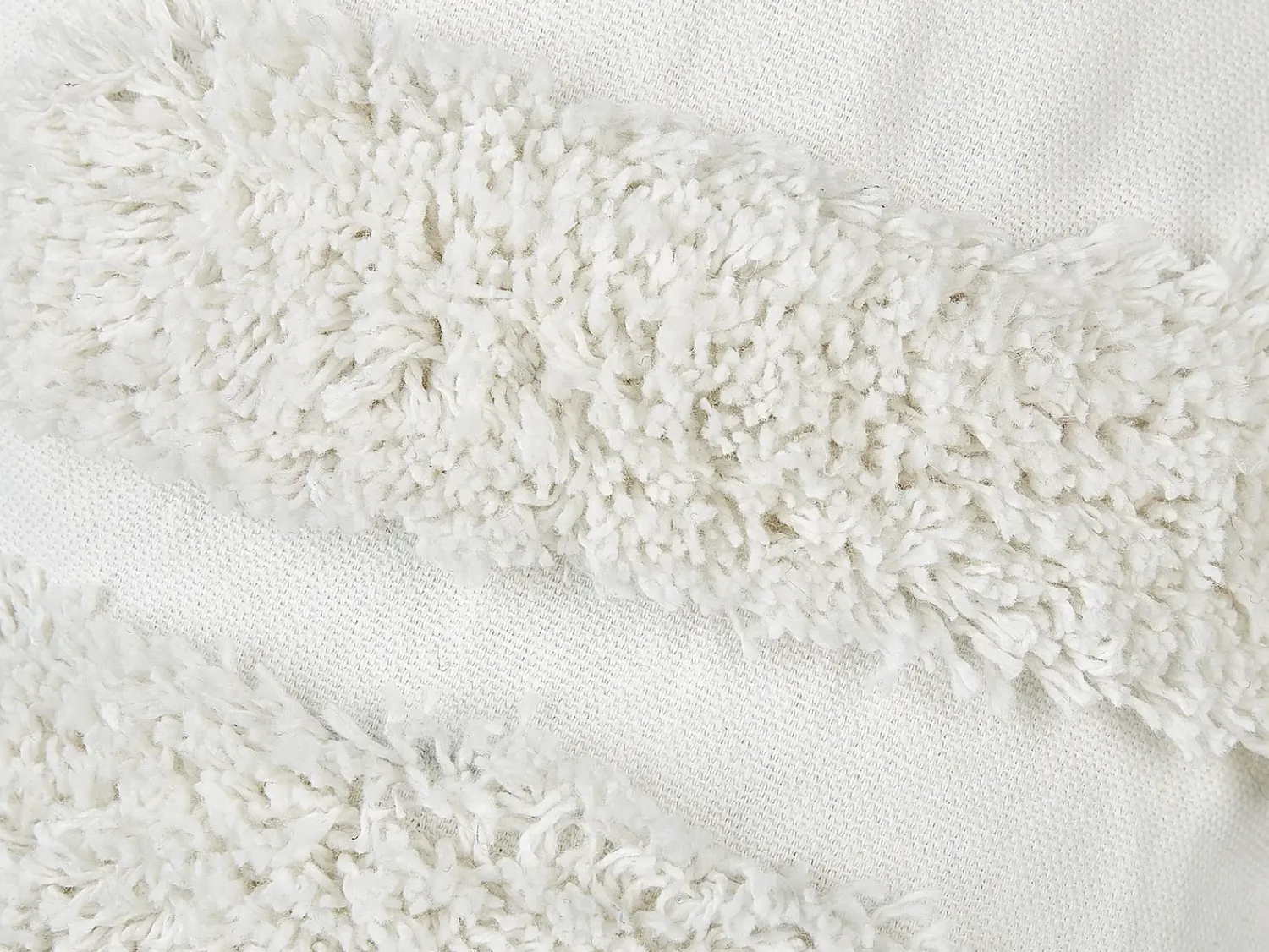 Outlet Beliani Set di 2 cuscini SNOWDROP Cotone 40 x 25 cm Bianco