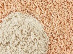 New Beliani Set di 2 cuscini SORREL Cotone 30 x 30 cm Rosa pesca Fiore Beige Bianco Rosa
