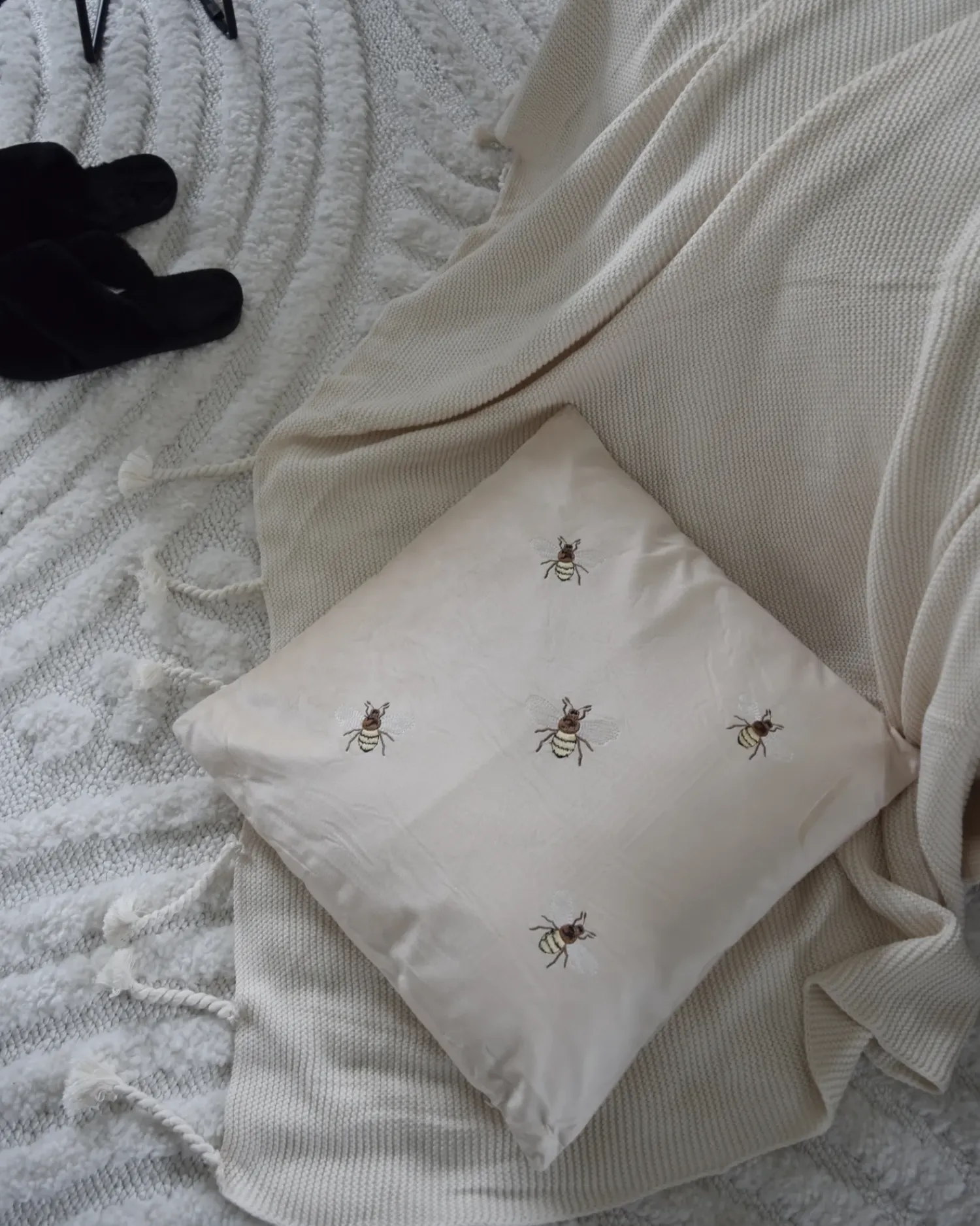 Clearance Beliani Set di 2 cuscini TALINUM Velluto 45 x 45 cm Beige Trama animale Bianco Beige Giallo Marrone