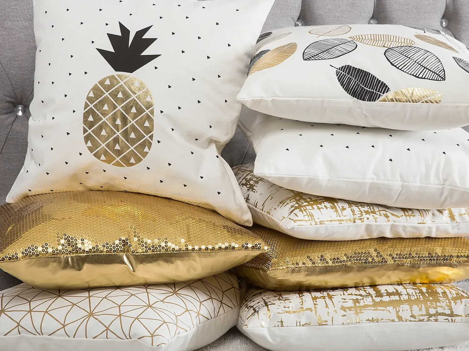 Discount Beliani Set di 2 cuscini YASMIN Cotone 45 x 45 cm Bianco Oro Nero Trama di piante Bianco Nero Oro