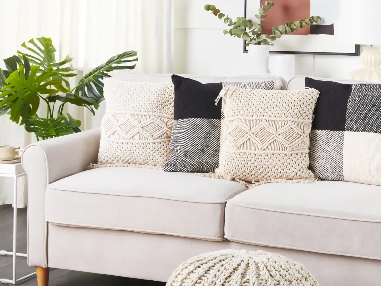 Hot Beliani Set di 2 cuscini YORTAN Cotone 45 x 45 cm chiaro Trama geometrica Beige