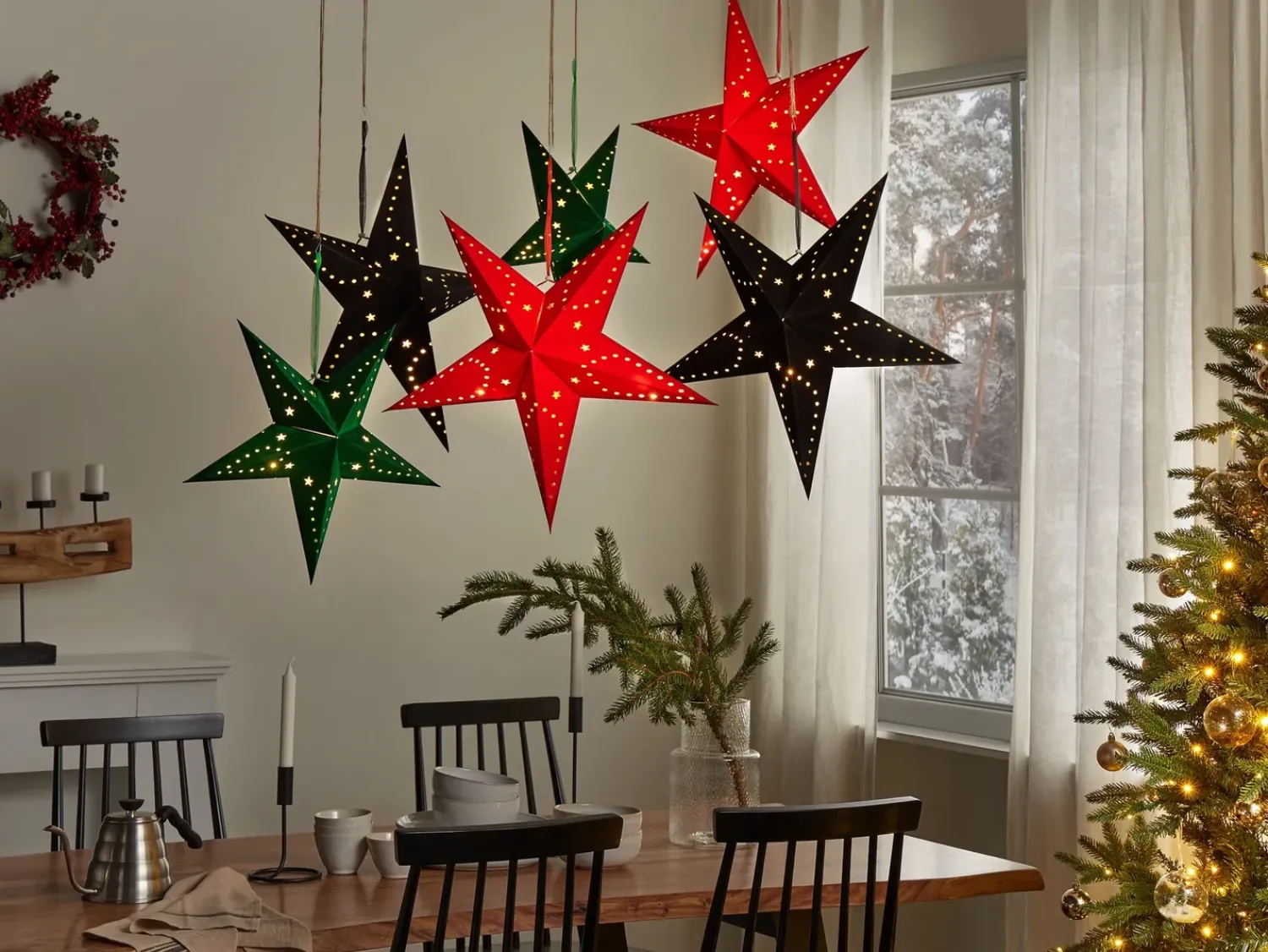 New Beliani Set di 2 decorazioni da appendere LED MOTTI Stella Rosso