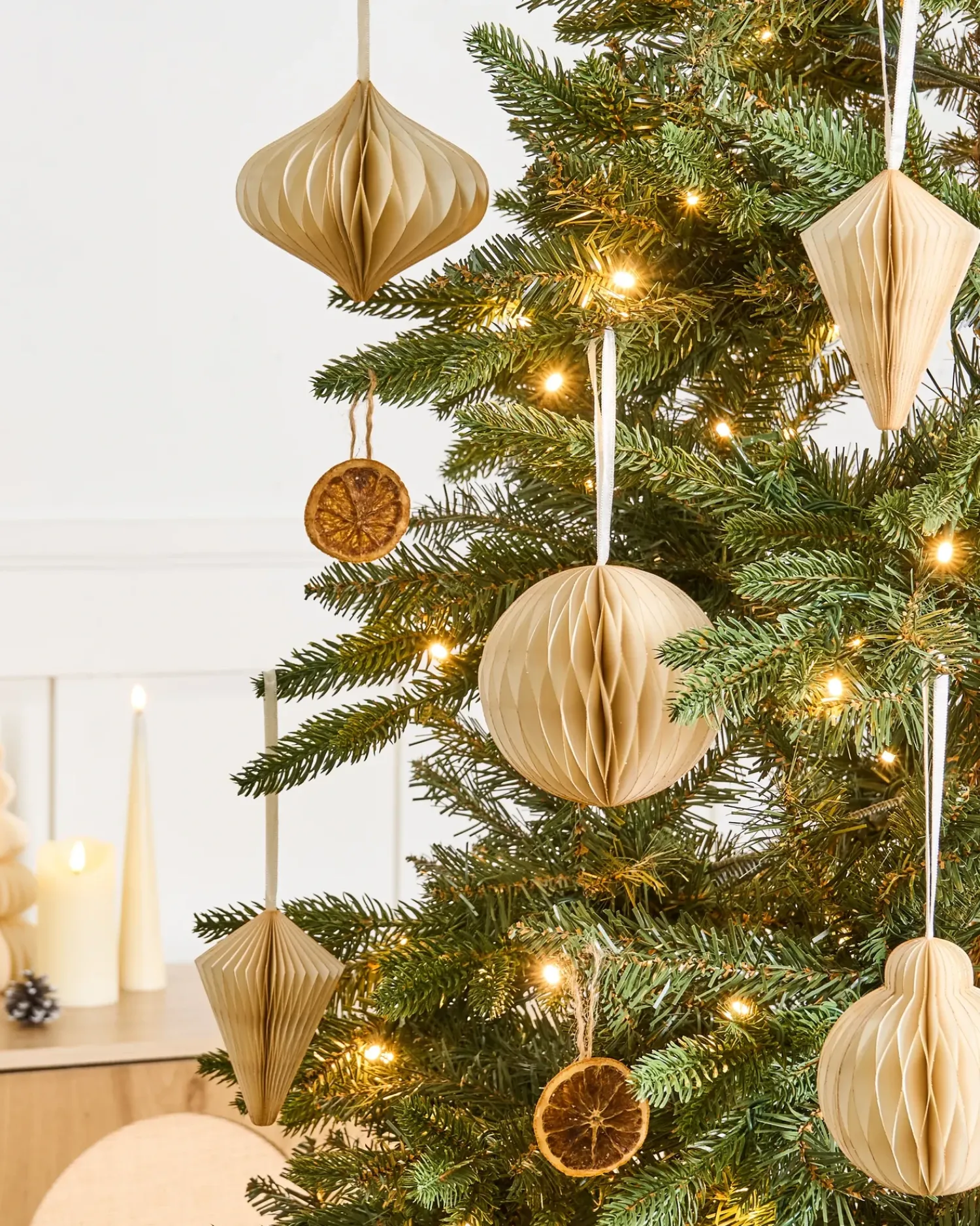 Sale Beliani Set di 20 decorazioni per l'albero di Natale JOLSTRA Carta Beige