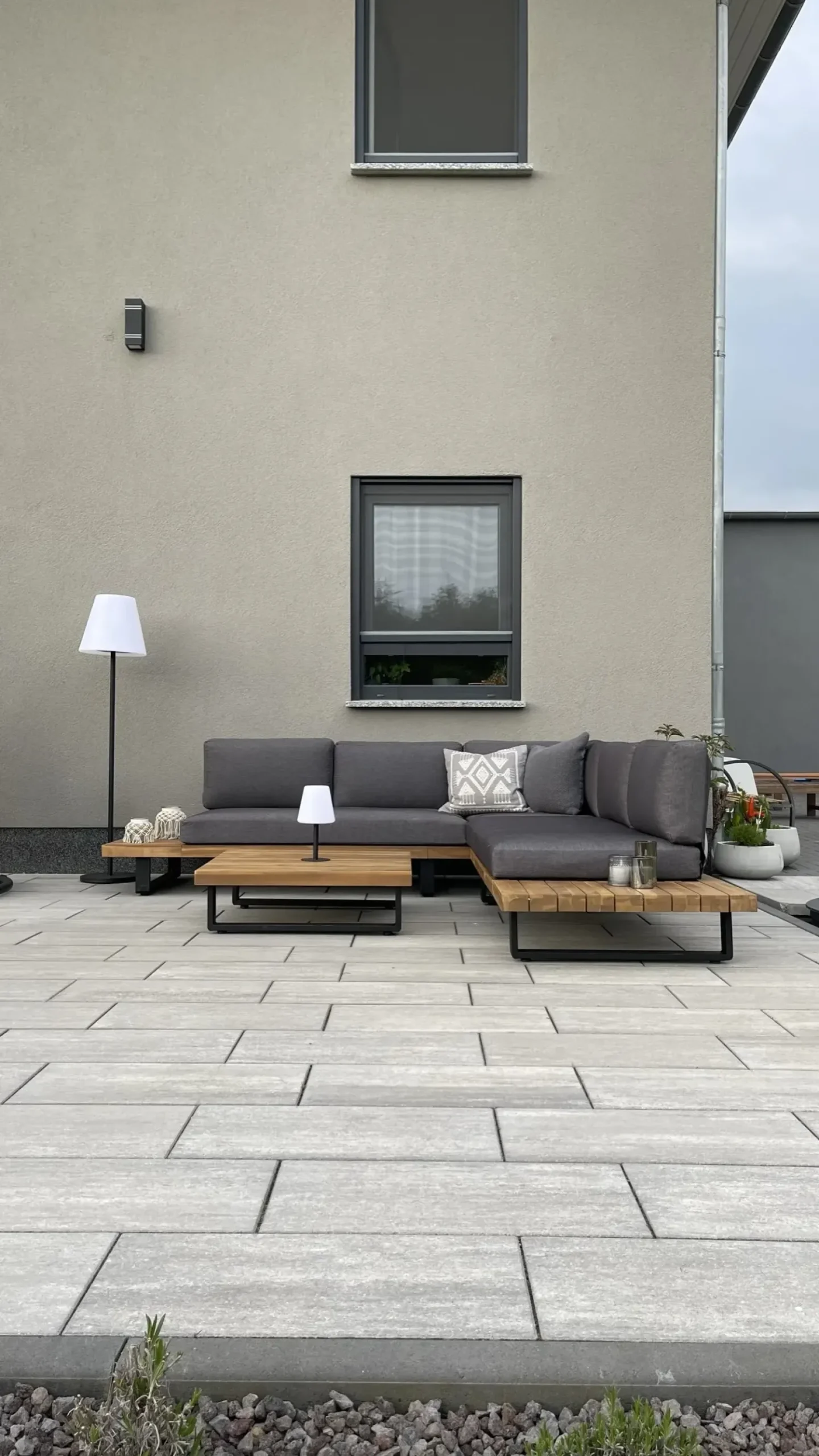 Online Beliani Set di divani angolari da giardino 5 posti MYKONOS Lato destro Legno di acacia certificato Grigio scuro Marrone Grigio