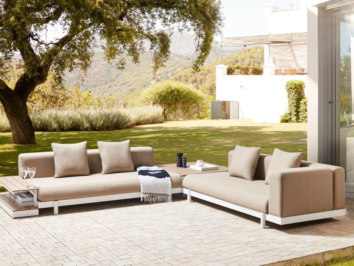 Sale Beliani Set di divani angolari da giardino 5 posti MISSANELLO Beige Beige Bianco