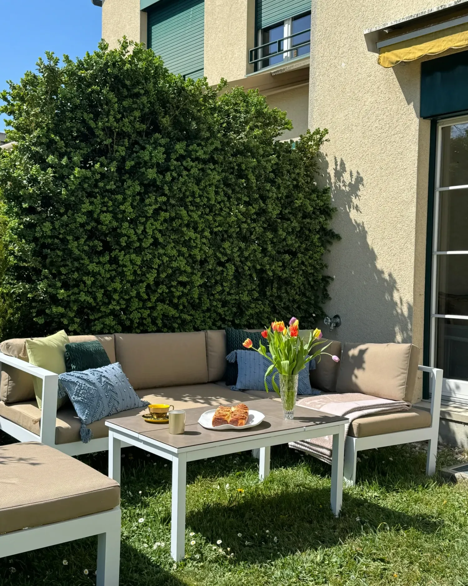 Sale Beliani Set di divani angolari da giardino 5 posti MESSINA Lato Sinistro Metallo Beige sabbia Bianco Beige Grigio