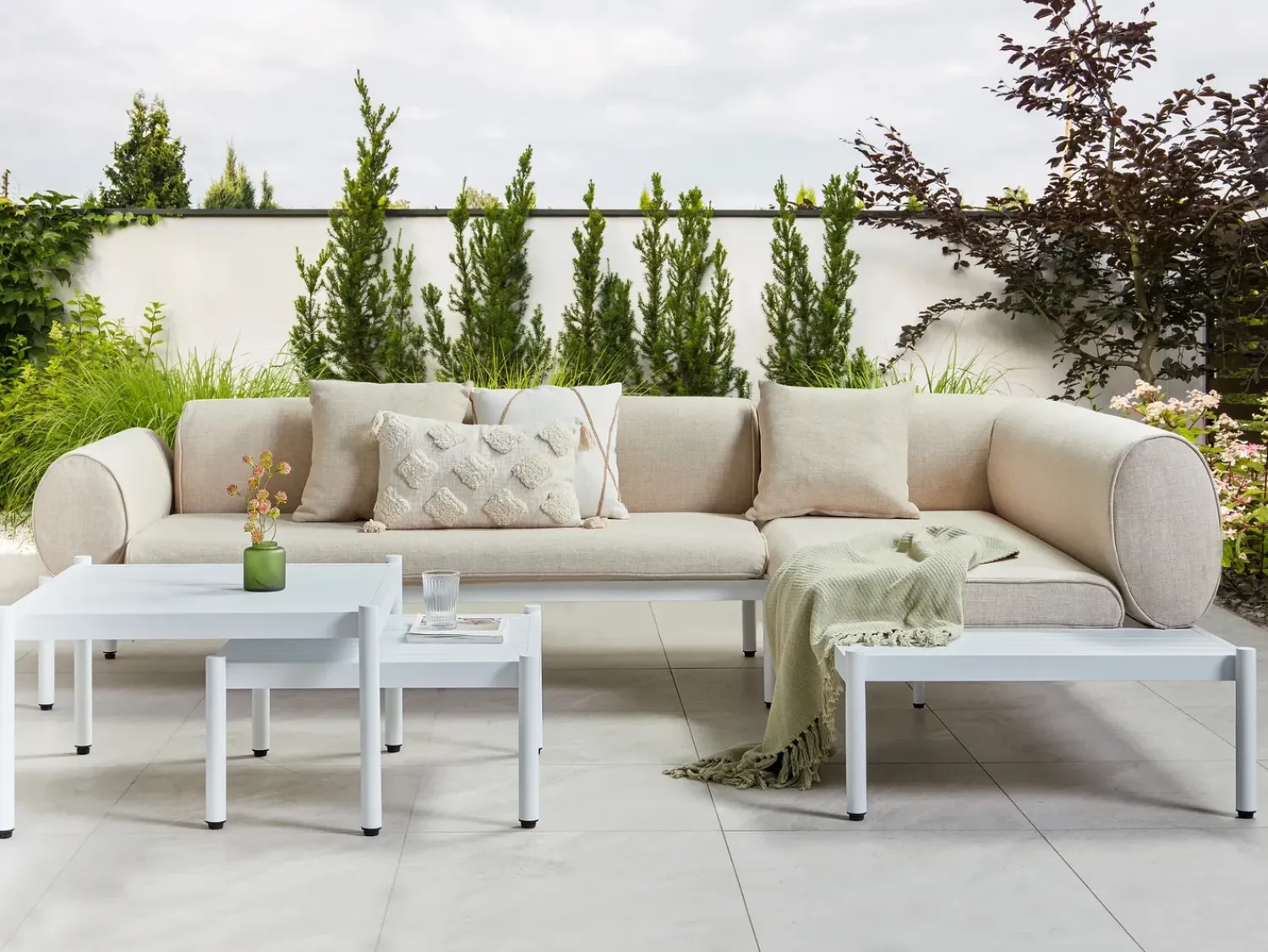 Sale Beliani Set di divani angolari da giardino 5 posti RASIGLIA Lato Sinistro Metallo Beige Bianco Beige