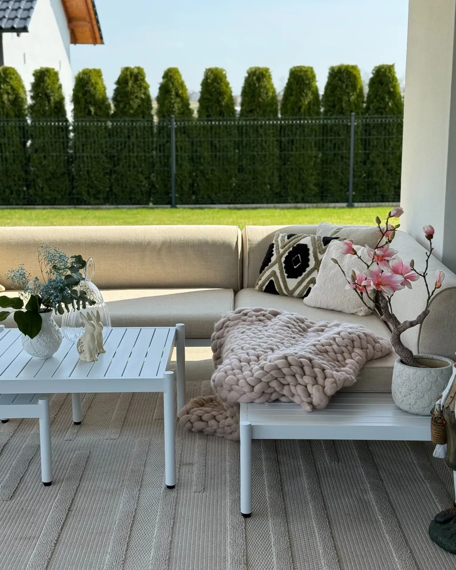 Sale Beliani Set di divani angolari da giardino 5 posti RASIGLIA Lato Sinistro Metallo Beige Bianco Beige