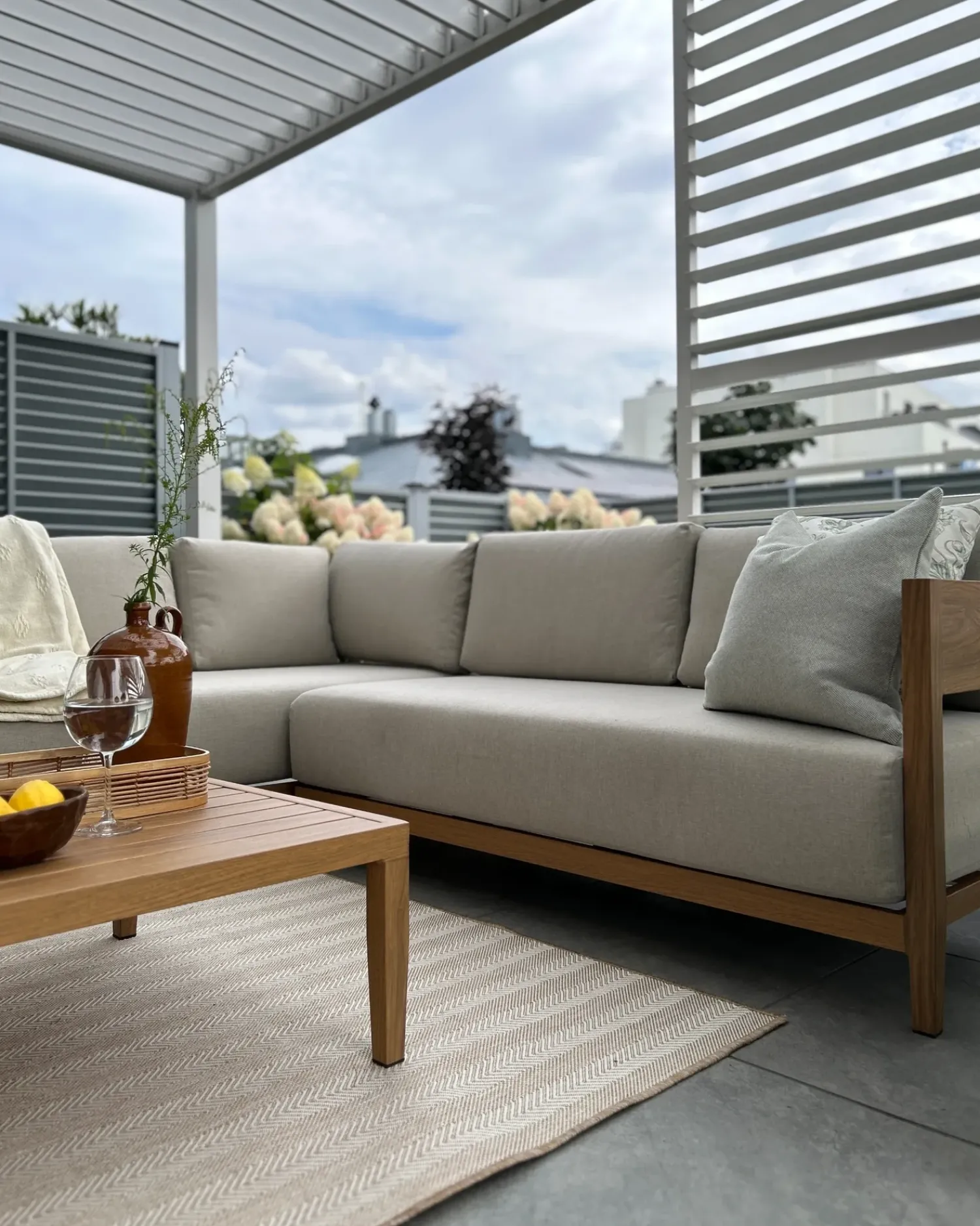 Best Beliani Set di divani angolari da giardino 5 posti SAMPIERI Lato Sinistro Metallo Marrone chiaro Beige Marrone