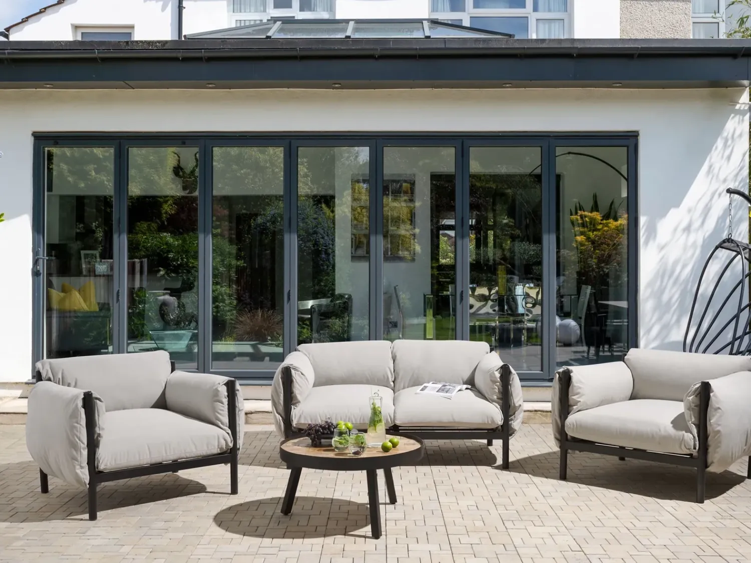 Beliani Set di divani da giardino 4 posti ESPERIA Metallo Grigio Grigio Nero
