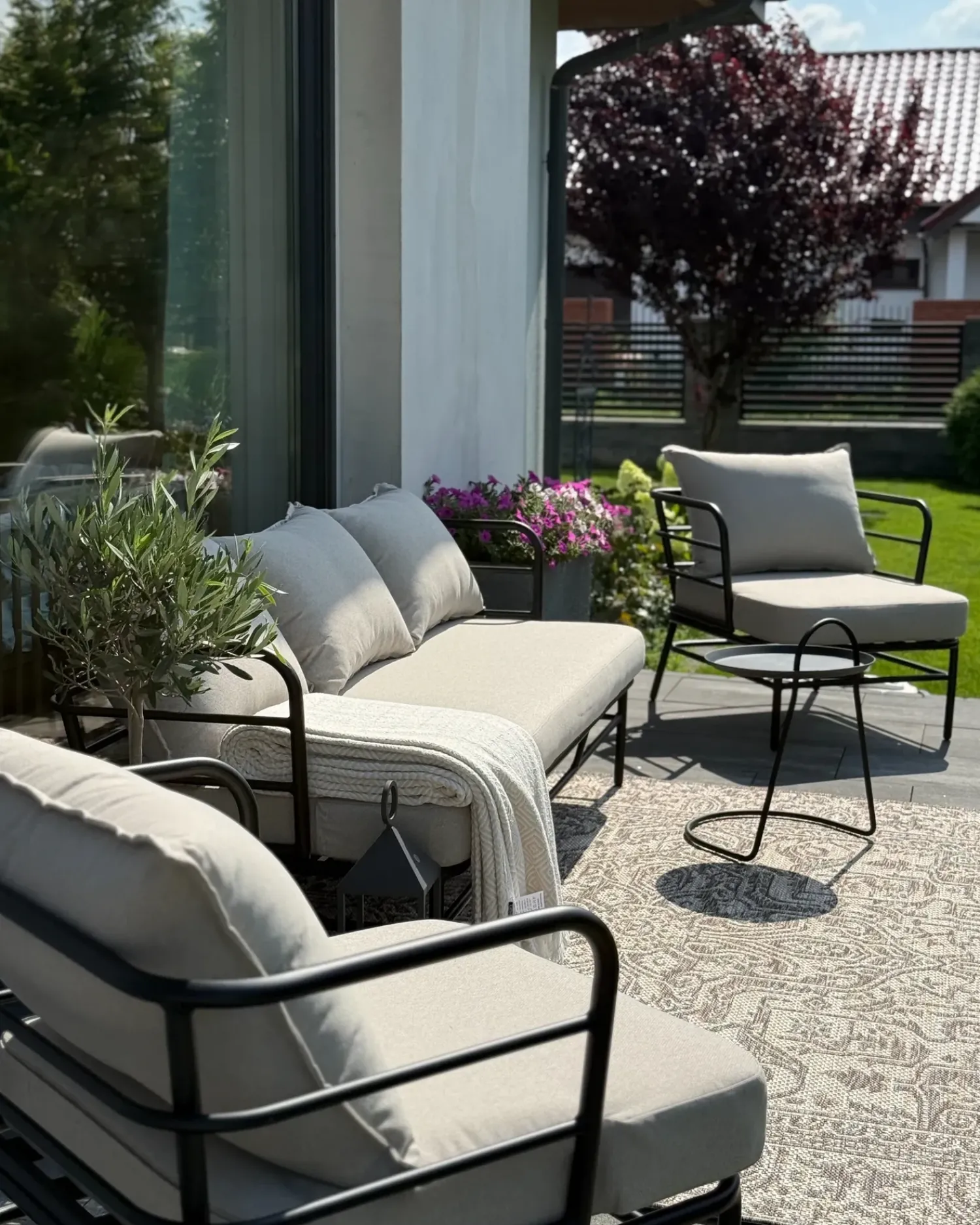 Best Beliani Set di divani da giardino 5 posti PONZONE Metallo Beige chiaro Beige Nero