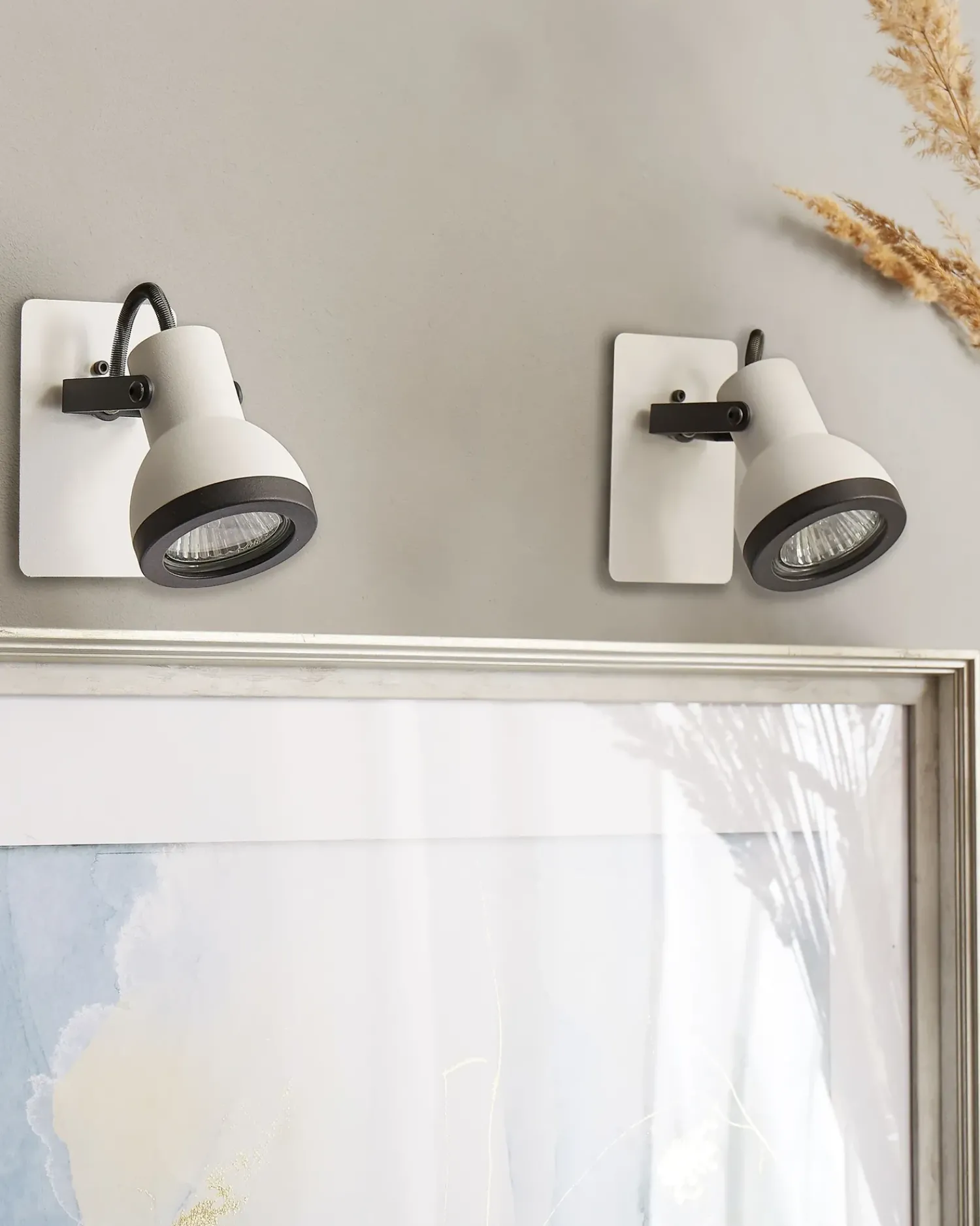 Discount Beliani BARO Regolabile Metallo Bianco Bianco Nero
