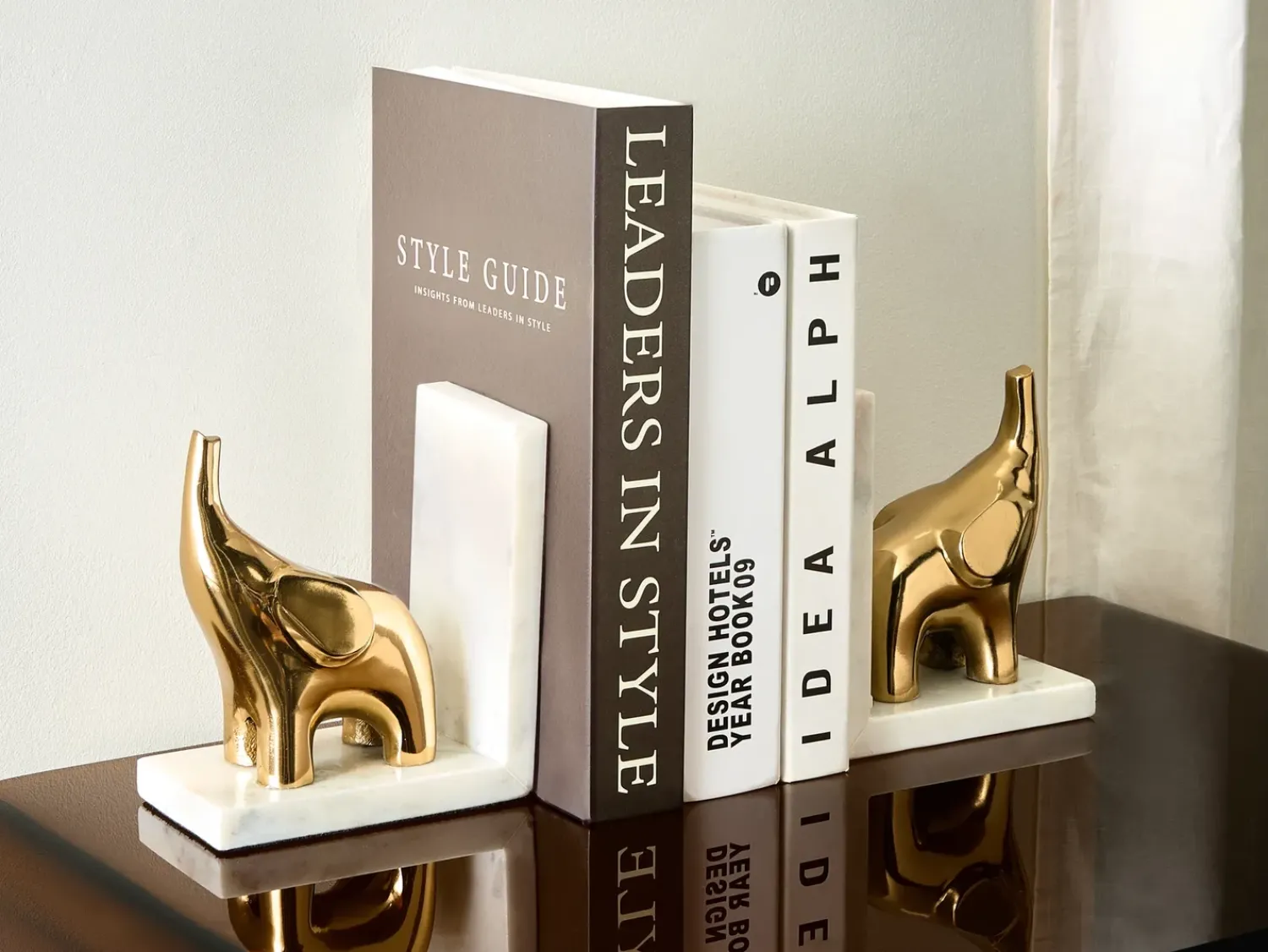 Sale Beliani Set di fermalibri KOTEZI Marmo Oro Bianco Oro