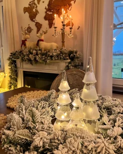 Hot Beliani Set di 3 figure LED KIERINKI Albero di Natale 22/27/33 cm Bianco Bianco Trasparente