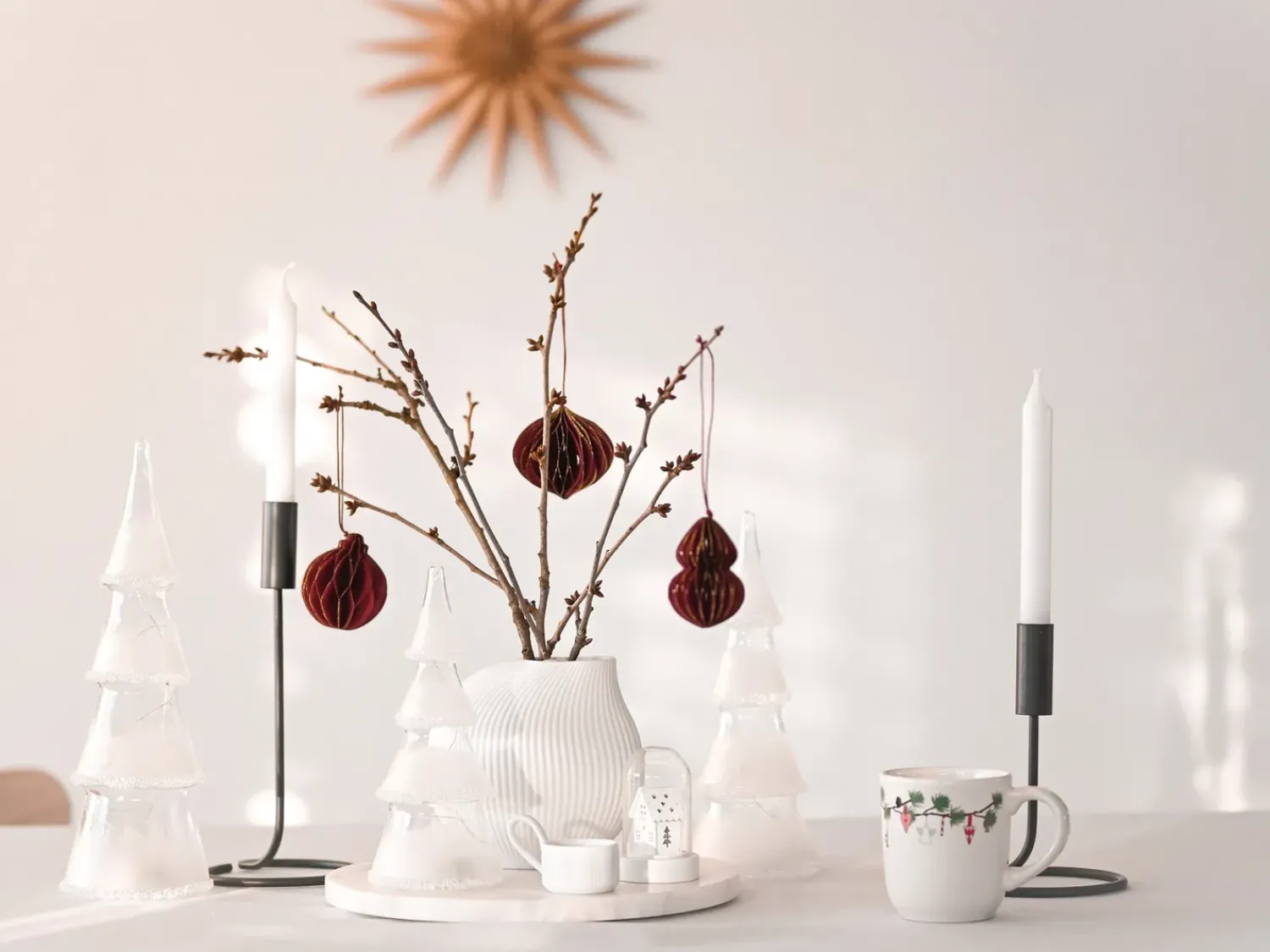Hot Beliani Set di 3 figure LED KIERINKI Albero di Natale 22/27/33 cm Bianco Bianco Trasparente