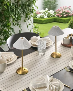 Outlet Beliani Set di 2 lampade da tavolo a LED senza fili RUBA con dimmer Metallo Oro Bianco Oro