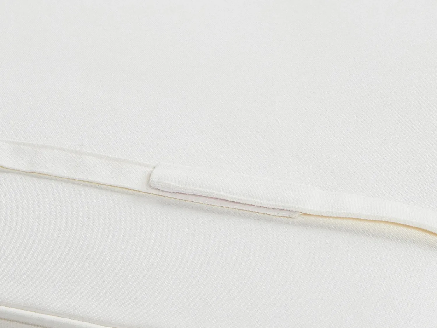 Online Beliani AZZANELLO Legno d'acacia Bianco sporco Bianco Marrone