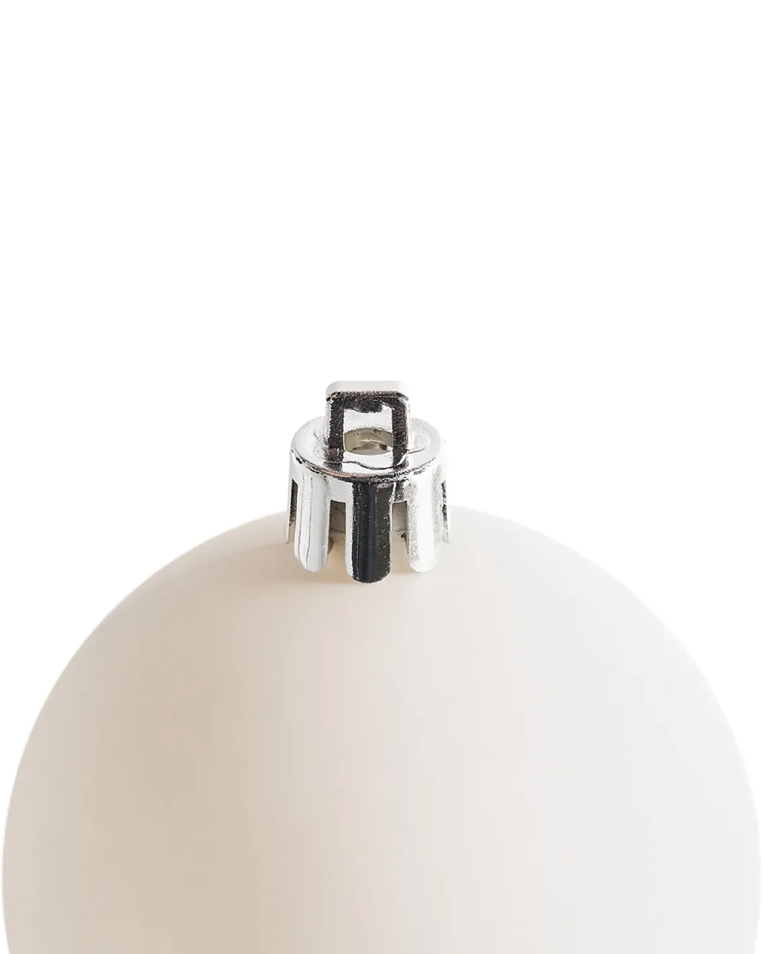 Beliani Set di 40 palline decorative SAIMAA Bianco sporco Argento Bianco
