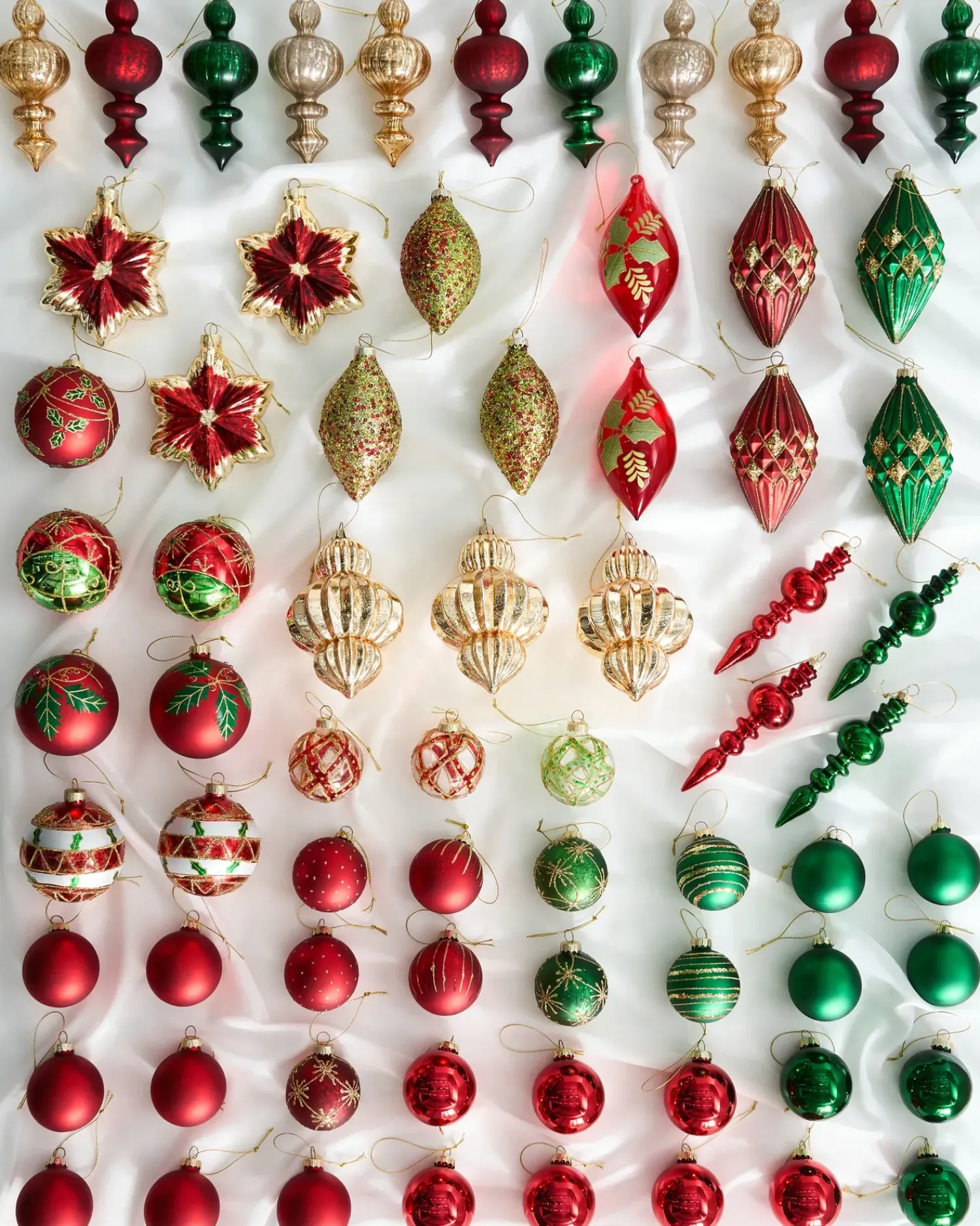 Sale Beliani Set di 70 palline decorative TWINKLE Vetro Rosso/Verde Oro Rosso Verde