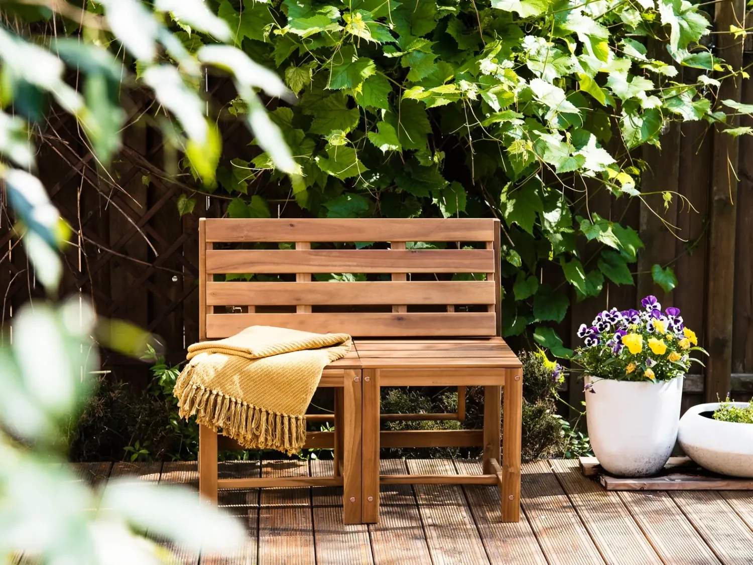 Clearance Beliani Set di panche da giardino bistrot convertibili TUENNO Legno d'acacia Marrone Beige Marrone Grigio