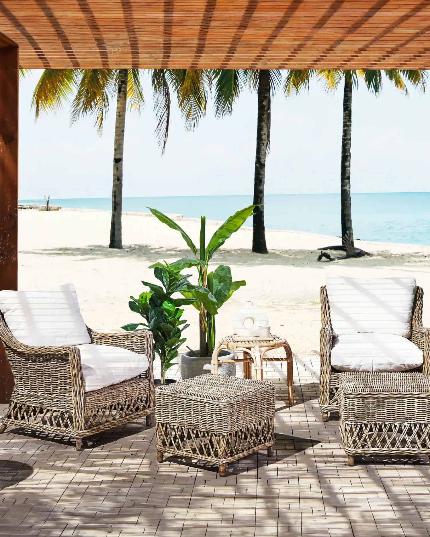 Online Beliani RIBOLLA con poggiapiedi Rattan Naturale Bianco Marrone