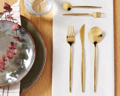 Outlet Beliani Set di 30 posate RIGATONI Oro